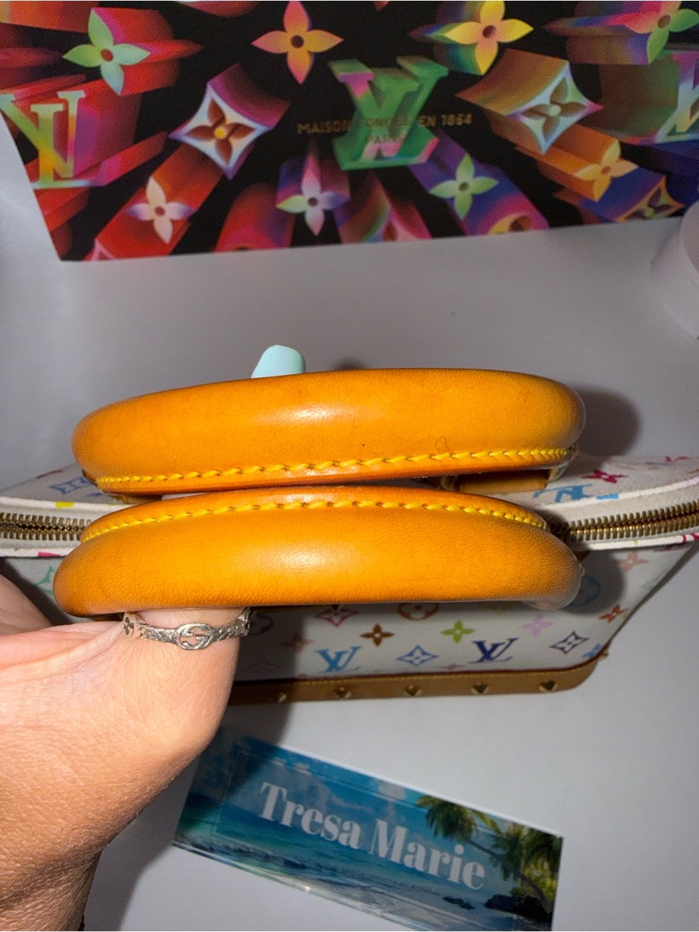 Louis Vuitton Alma - Picture 11 of 13
